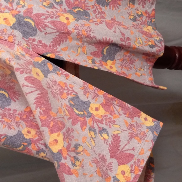 LuLaRoe M Perfect T Tee Shirt Floral NWT - Picture 5 of 9